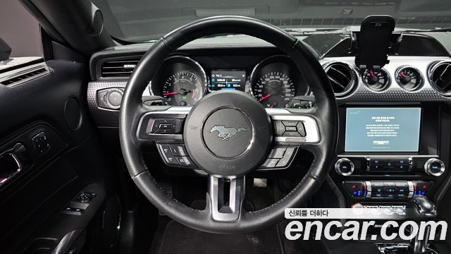 Ford Mustang Coupe 2016 — фото 13