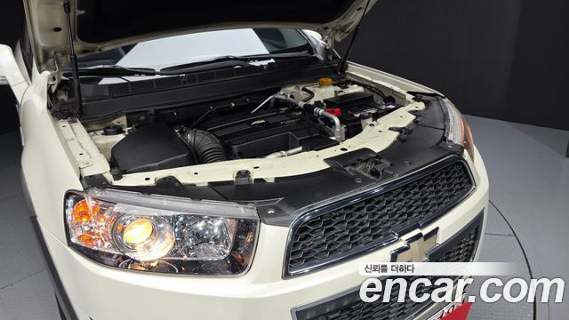 Chevrolet Captiva 2WD LT 2012 — фото 6