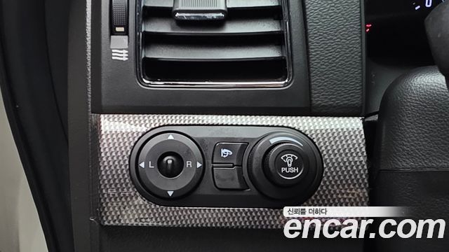 Chevrolet Captiva 2WD LT 2012 — фото 17