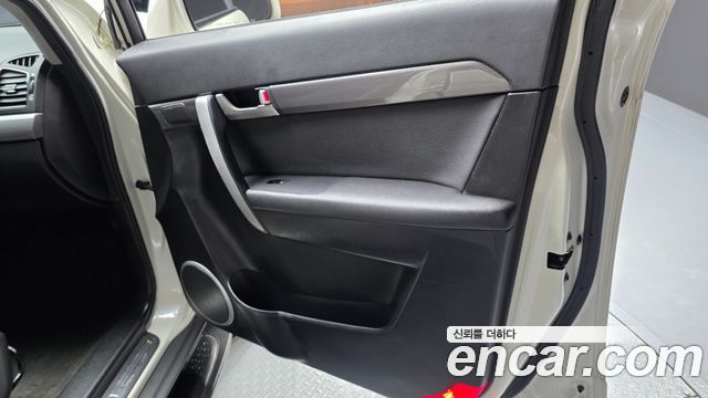 Chevrolet Captiva 2WD LT 2012 — фото 24