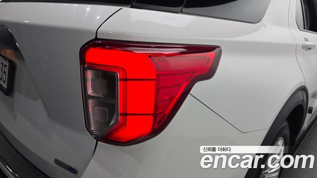 Ford Explorer (VI) 2.3 LimIted 4WD 2020 — фото 23