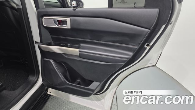 Ford Explorer (VI) 2.3 LimIted 4WD 2020 — фото 25
