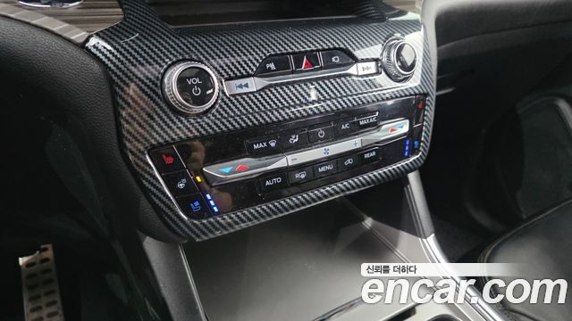 Ford Explorer (VI) 2.3 LimIted 4WD 2020 — фото 31