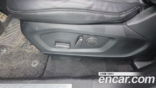 Ford Explorer (VI) 2.3 LimIted 4WD 2020 — фото 33