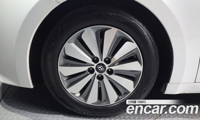 Hyundai Grandeur Hybrid (HG) Premium 2015 — фото 5