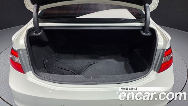 Hyundai Grandeur Hybrid (HG) Premium 2015 — фото 20