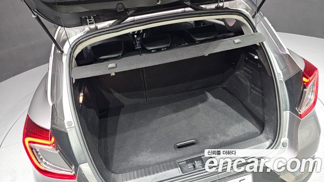 Renault Korea Captur 1.5 dCi Intens 2020 — фото 30