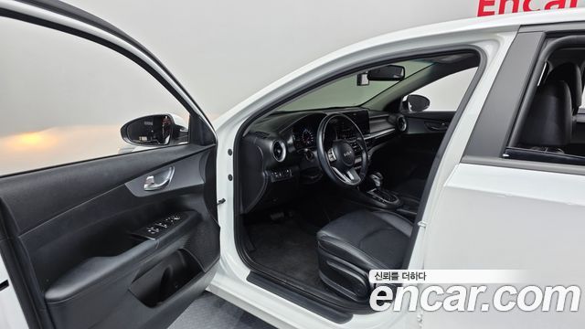 Kia K3 (II) 1.6 Prestige 2022 — фото 10