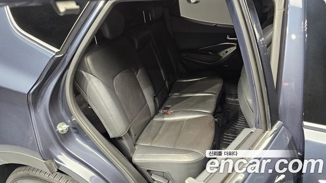 Hyundai Santa Fe (DM) Diesel(e-VGT) 2.0 2WD Exclusive Special 2015 — фото 11