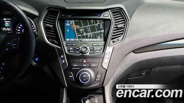 Hyundai Santa Fe (DM) Diesel(e-VGT) 2.0 2WD Exclusive Special 2015 — фото 14