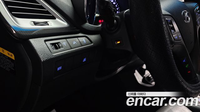 Hyundai Santa Fe (DM) Diesel(e-VGT) 2.0 2WD Exclusive Special 2015 — фото 16