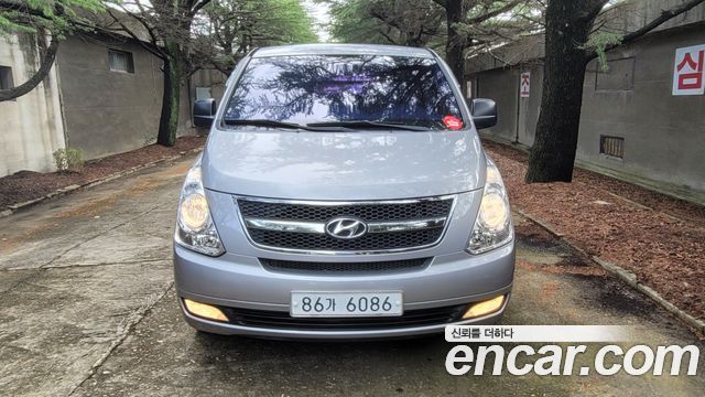 Hyundai Grand Starex 5-Seater VAN CVX Premium 2016 — фото 2