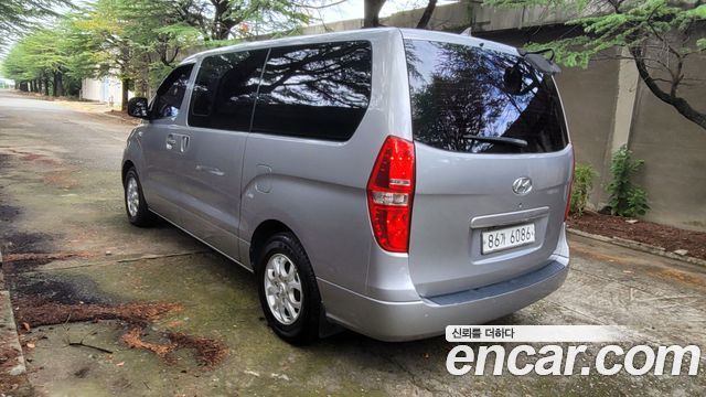 Hyundai Grand Starex 5-Seater VAN CVX Premium 2016 — фото 4