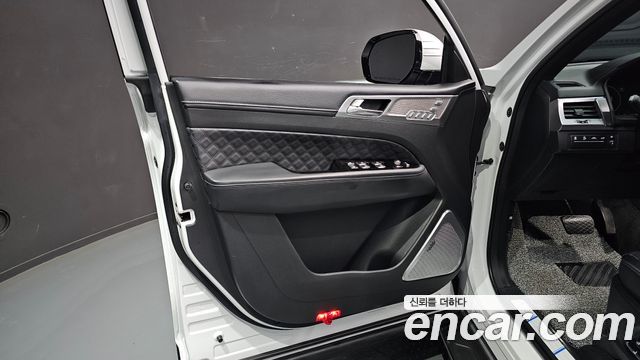 KG Mobility (SsangYong) Rexton Diesel 2.2 2WD Prestige 2021 — фото 24