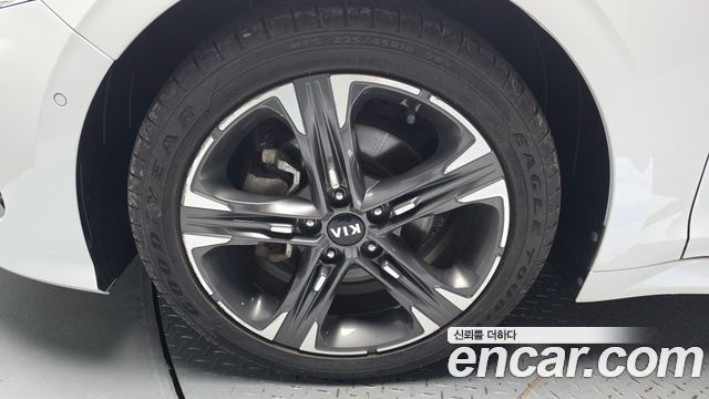 Kia K5 (III) 2.0 Signature 2021 — фото 5