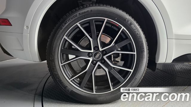 Audi Q5 (FY) 45 TFSI Quattro Premium 2024 — фото 5