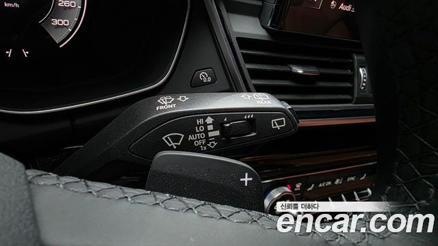 Audi Q5 (FY) 45 TFSI Quattro Premium 2024 — фото 30