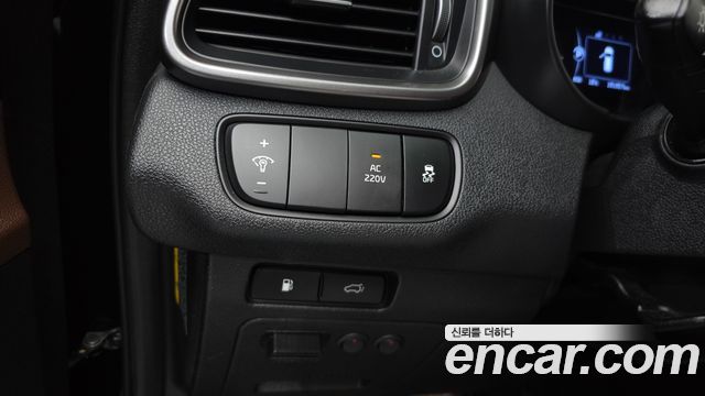 Kia Sorento Diesel 2.0 2WD Noblesse 2016 — фото 16