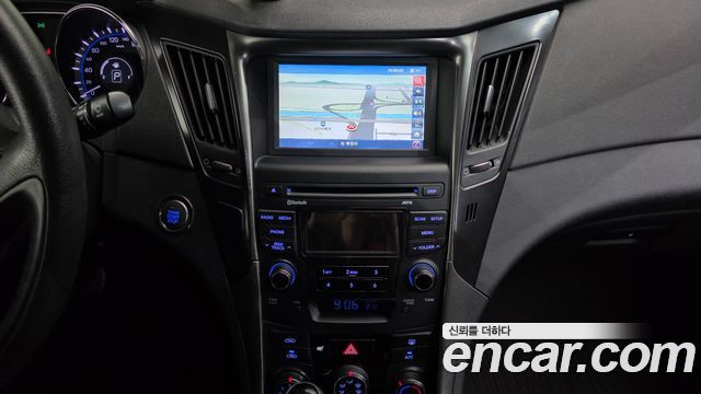 Hyundai Sonata The Brilliant LPI Modern 2014 — фото 14