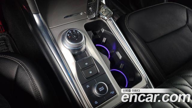Ford Explorer (VI) 2.3 LimIted 4WD 2021 — фото 9