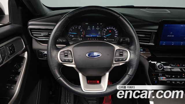 Ford Explorer (VI) 2.3 LimIted 4WD 2021 — фото 13