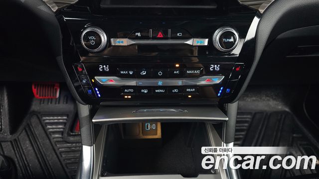 Ford Explorer (VI) 2.3 LimIted 4WD 2021 — фото 18