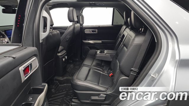 Ford Explorer (VI) 2.3 LimIted 4WD 2021 — фото 26