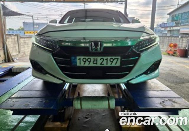 Honda Accord (X) 2.0 Hybrid Touring