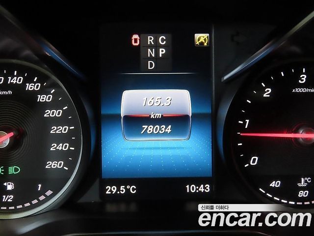 Mercedes-Benz V-Class V300 CDI W447 2021 — фото 9