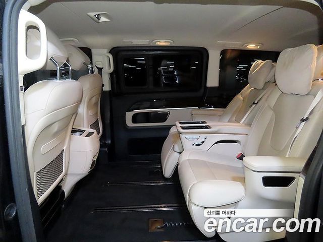 Mercedes-Benz V-Class V300 CDI W447 2021 — фото 10