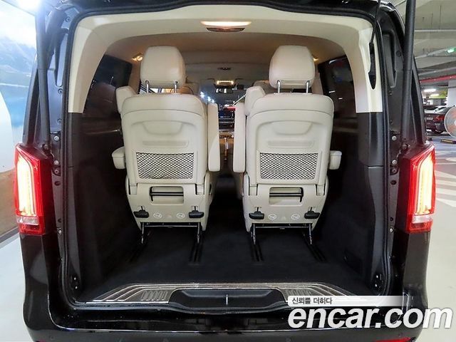 Mercedes-Benz V-Class V300 CDI W447 2021 — фото 15