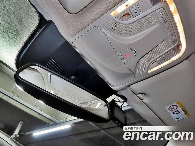 Mercedes-Benz V-Class V300 CDI W447 2021 — фото 18