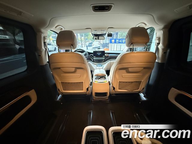 Mercedes-Benz V-Class V300 CDI W447 2021 — фото 19