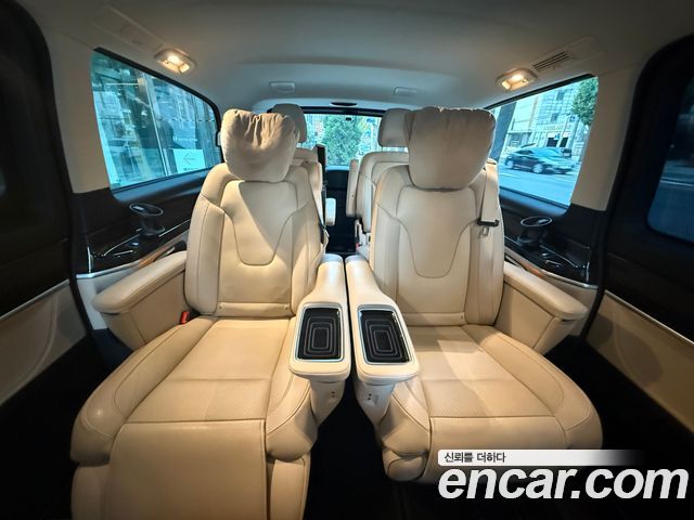 Mercedes-Benz V-Class V300 CDI W447 2021 — фото 20