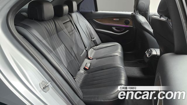 Mercedes-Benz E-Class (W213) E220d Exclusive 2017 — фото 11