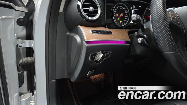 Mercedes-Benz E-Class (W213) E220d Exclusive 2017 — фото 16
