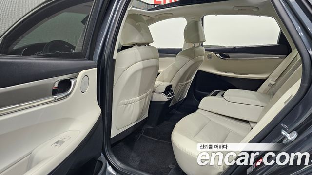 Hyundai Grandeur (IG) 2.5 Le Blanc 2023 — фото 12