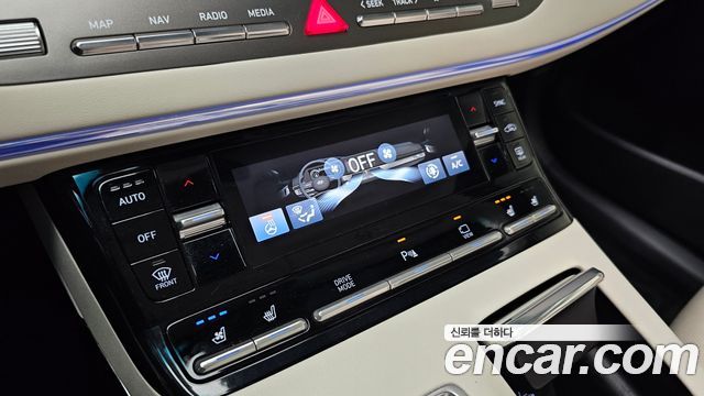Hyundai Grandeur (IG) 2.5 Le Blanc 2023 — фото 17