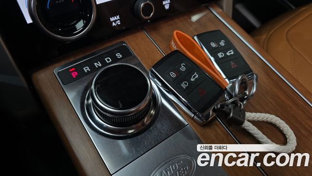 Land Rover Range Rover (IV) 5.0 SC AB 2019 — фото 9