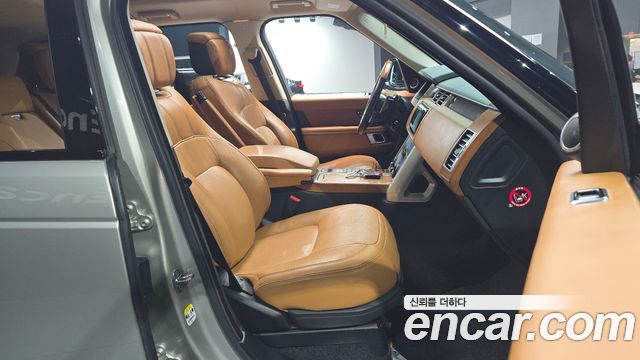 Land Rover Range Rover (IV) 5.0 SC AB 2019 — фото 12