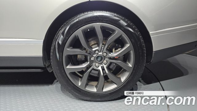 Land Rover Range Rover (IV) 5.0 SC AB 2019 — фото 21