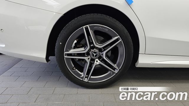 Mercedes-Benz C-Class (W205) C200 AMG Line 2021 — фото 5