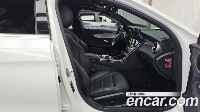 Mercedes-Benz C-Class (W205) C200 AMG Line 2021 — фото 11