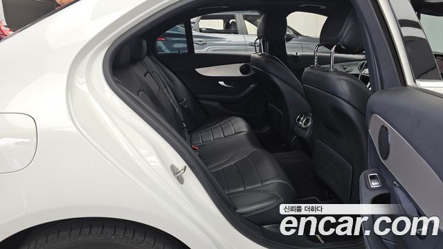 Mercedes-Benz C-Class (W205) C200 AMG Line 2021 — фото 12