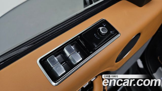 Land Rover Range Rover (IV) 5.0 SC Range Rover Fifty 2021 — фото 17