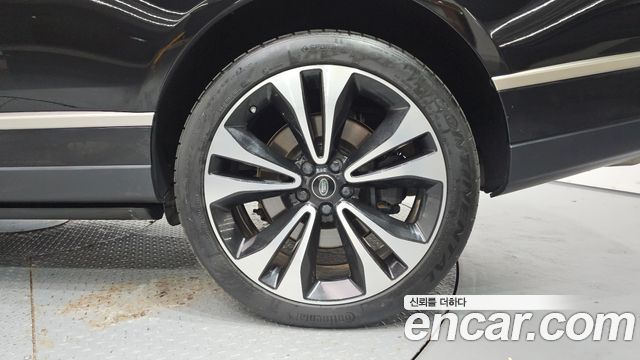 Land Rover Range Rover (IV) 5.0 SC Range Rover Fifty 2021 — фото 21