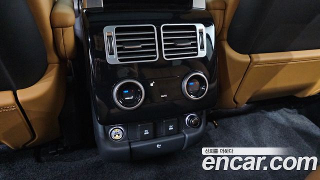 Land Rover Range Rover (IV) 5.0 SC Range Rover Fifty 2021 — фото 33