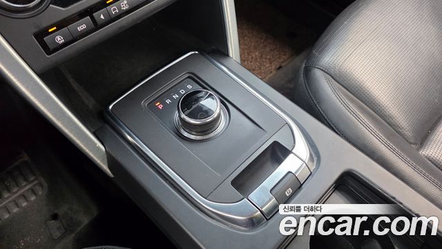 Land Rover Discovery Sport 2.0 TD4 SE 2019 — фото 9