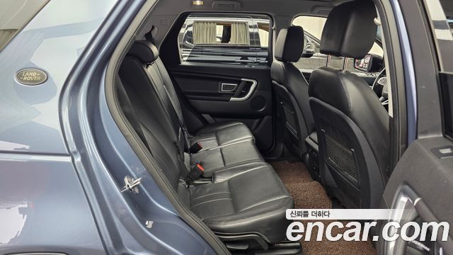 Land Rover Discovery Sport 2.0 TD4 SE 2019 — фото 12