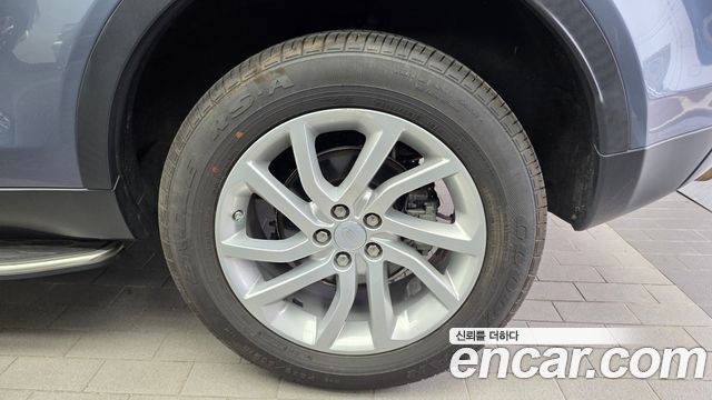 Land Rover Discovery Sport 2.0 TD4 SE 2019 — фото 21